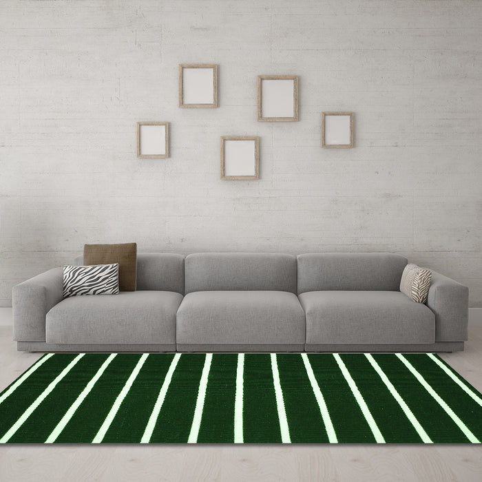 Machine Washable CON3X Green CON3X Area Rugs in a Living Room,, wshcon3grn