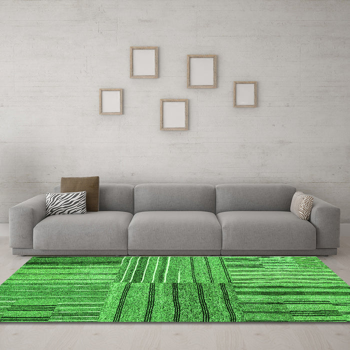 Machine Washable Abstract Green Contemporary Area Rugs in a Living Room,, wshcon400grn