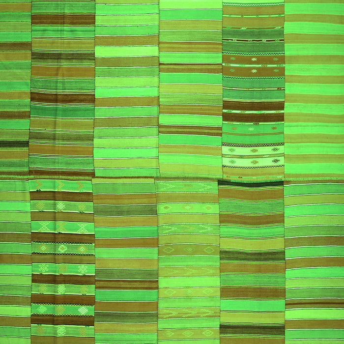 Serging Thickness of Machine Washable Southwestern Green Country Area Rugs, wshcon401grn