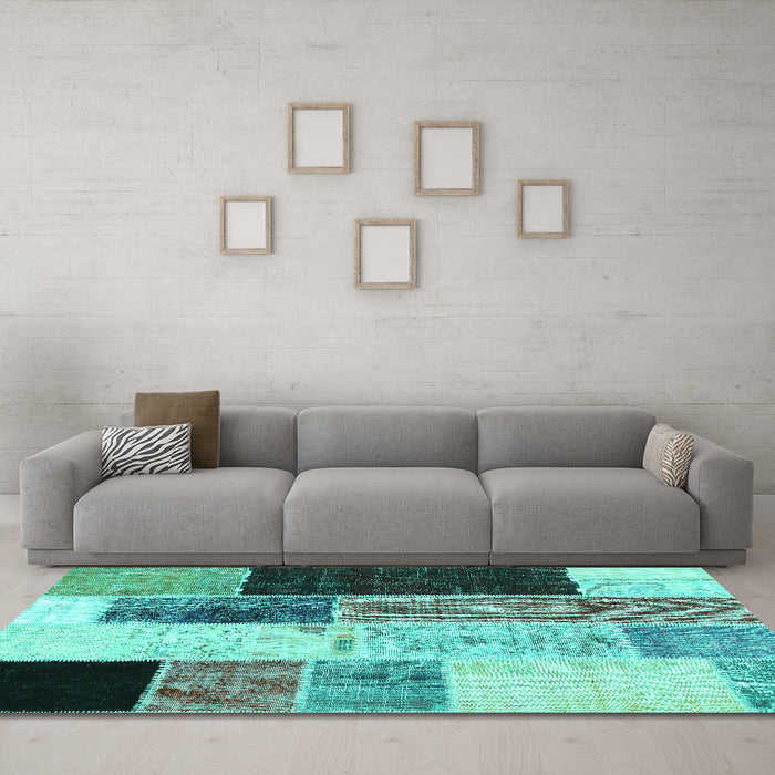 Machine Washable Patchwork Turquoise Transitional Area Rugs in a Living Room,, wshcon404turq