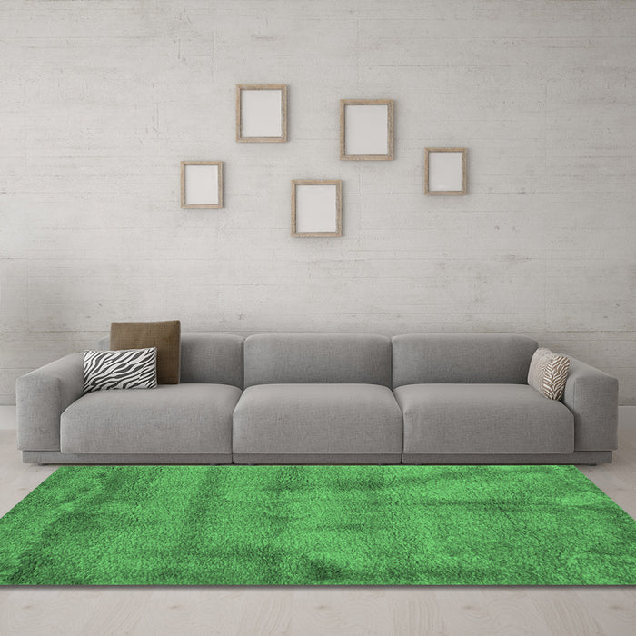Machine Washable Abstract Emerald Green Contemporary Area Rugs in a Living Room,, wshcon408emgrn