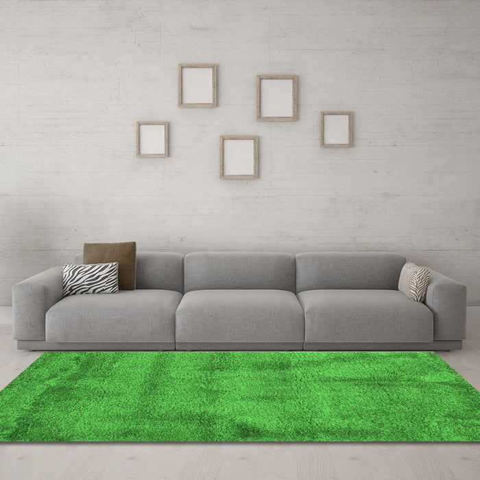 Machine Washable Abstract Green Contemporary Area Rugs in a Living Room,, wshcon408grn
