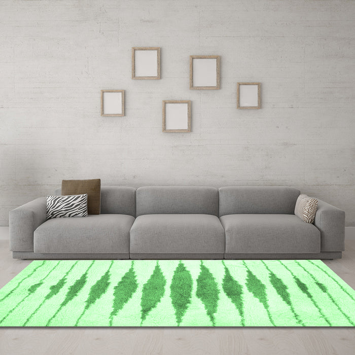 Machine Washable Solid Emerald Green Modern Area Rugs in a Living Room,, wshcon427emgrn