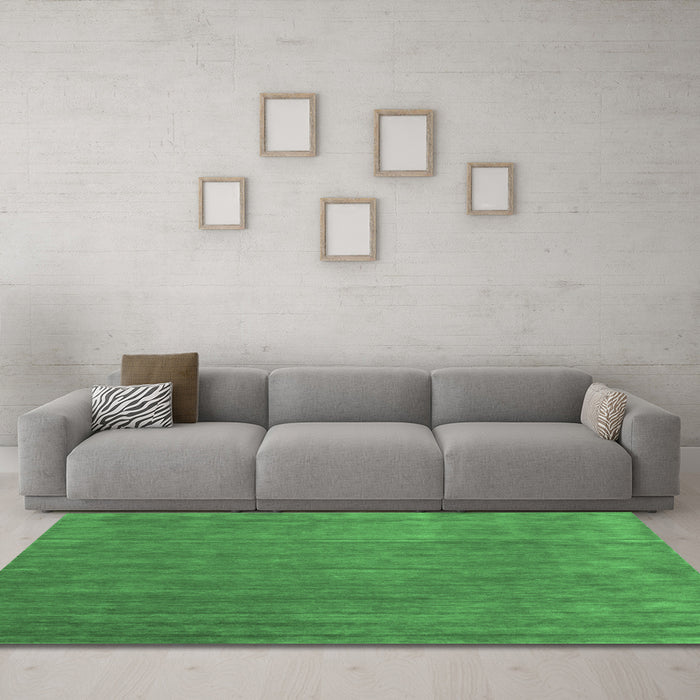 Machine Washable Abstract Emerald Green Contemporary Area Rugs in a Living Room,, wshcon42emgrn