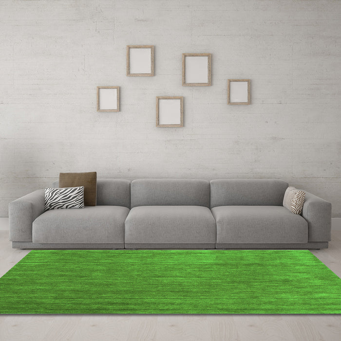 Machine Washable Abstract Green Contemporary Area Rugs in a Living Room,, wshcon42grn