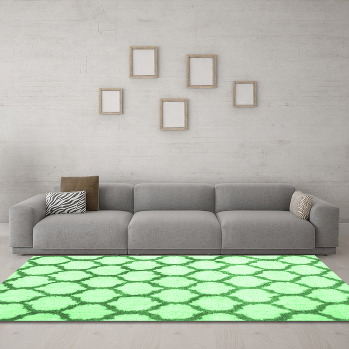 Machine Washable Terrilis Emerald Green Contemporary Area Rugs in a Living Room,, wshcon430emgrn