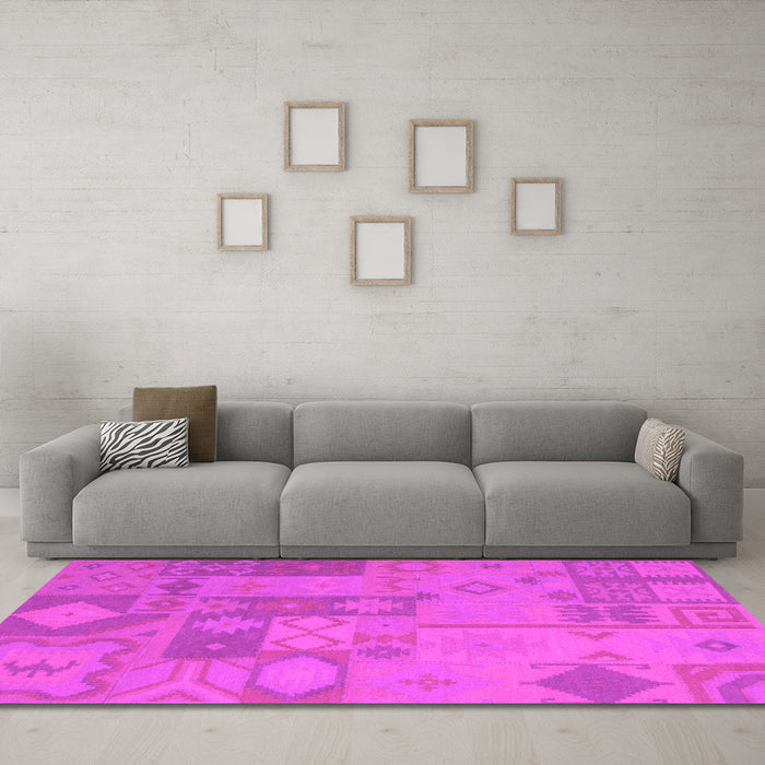 Machine Washable Patchwork Pink Transitional Rug in a Living Room, wshcon433pnk