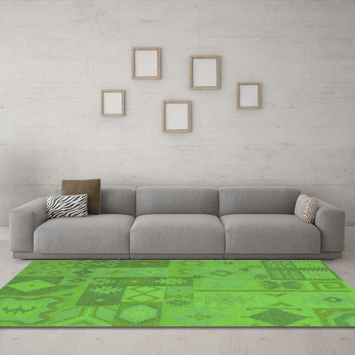 Machine Washable Patchwork Green Transitional Area Rugs in a Living Room,, wshcon433grn