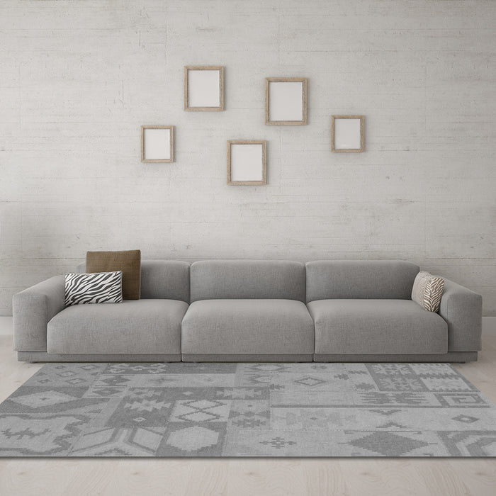 Machine Washable Patchwork Gray Transitional Rug in a Living Room,, wshcon433gry
