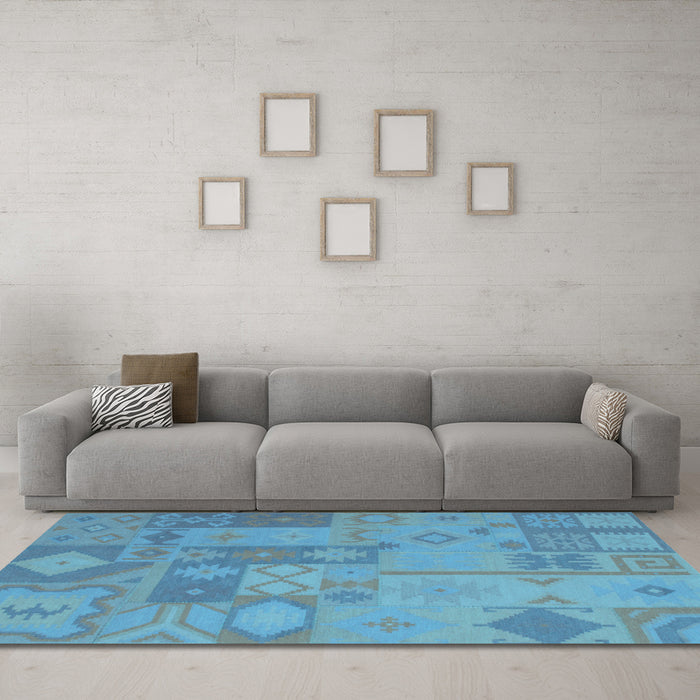 Machine Washable Patchwork Light Blue Transitional Rug in a Living Room, wshcon433lblu
