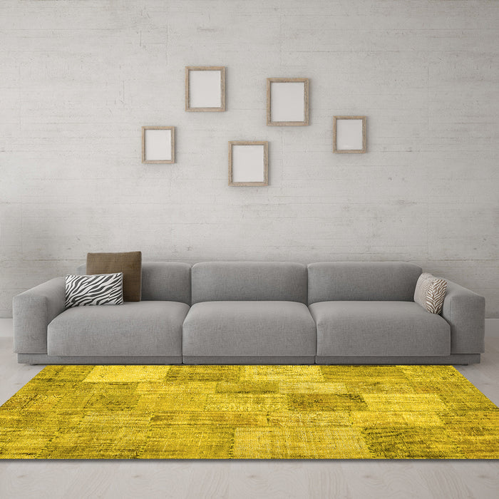 Machine Washable Patchwork Yellow Transitional Rug in a Living Room, wshcon434yw