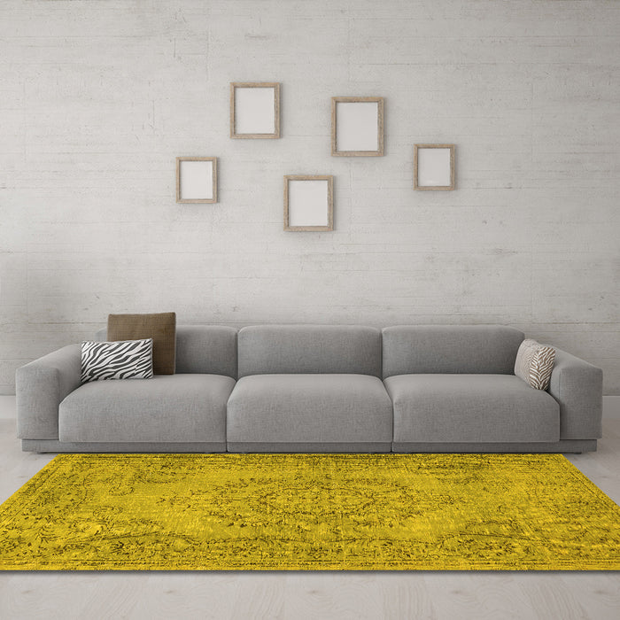 Machine Washable Abstract Yellow Contemporary Rug in a Living Room, wshcon436yw