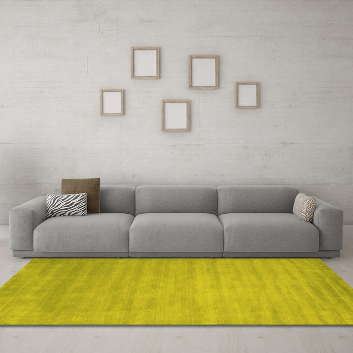 Machine Washable Abstract Yellow Contemporary Rug in a Living Room, wshcon43yw