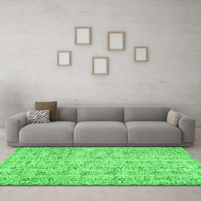 Machine Washable Abstract Green Contemporary Area Rugs in a Living Room,, wshcon440grn