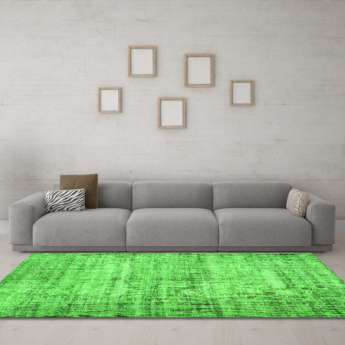 Machine Washable Abstract Green Contemporary Area Rugs in a Living Room,, wshcon441grn