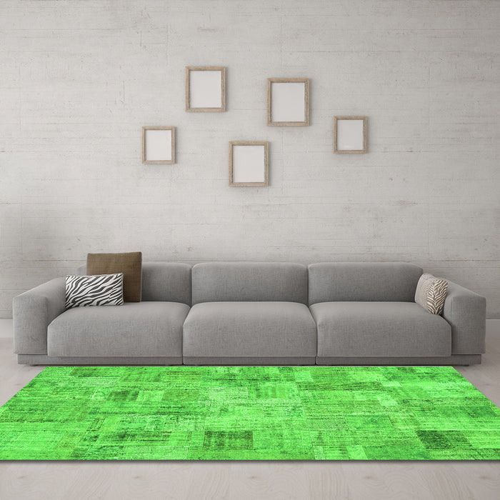 Machine Washable Patchwork Green Transitional Area Rugs in a Living Room,, wshcon442grn