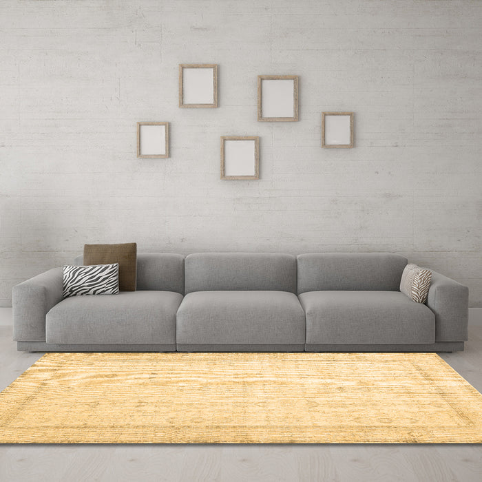 Machine Washable Abstract Brown Contemporary Rug in a Living Room,, wshcon452brn