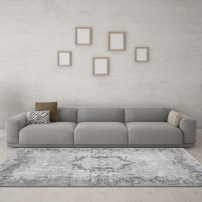 Machine Washable Abstract Gray Contemporary Rug in a Living Room,, wshcon454gry