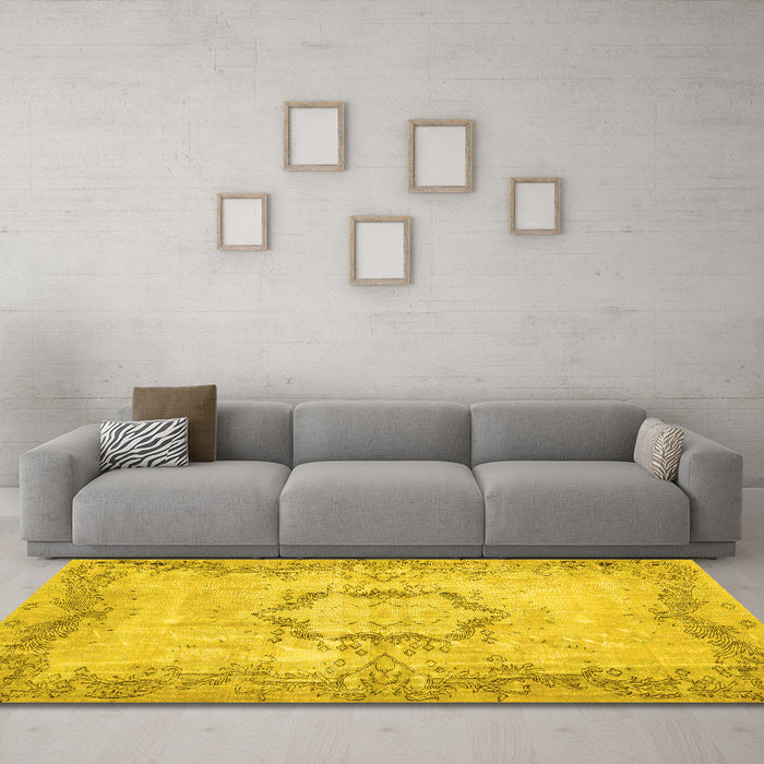 Machine Washable Abstract Yellow Contemporary Rug in a Living Room, wshcon454yw