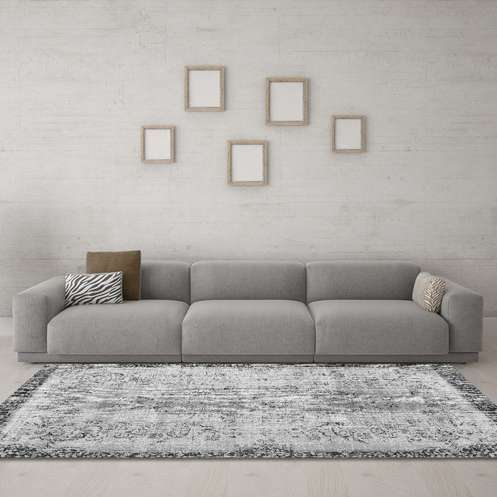 Machine Washable Abstract Gray Contemporary Rug in a Living Room,, wshcon456gry