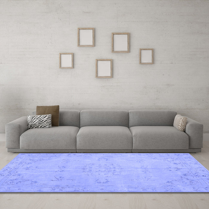 Machine Washable Abstract Blue Contemporary Rug in a Living Room, wshcon462blu