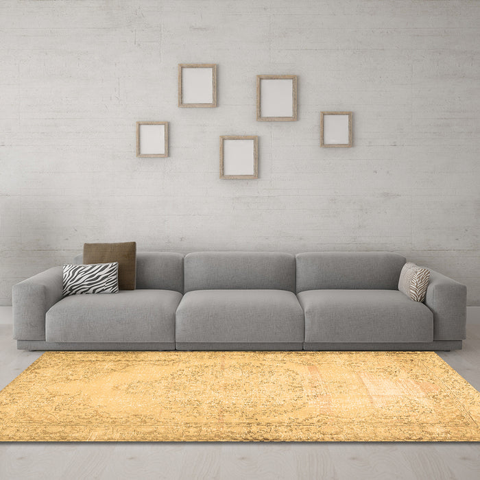 Machine Washable Abstract Brown Contemporary Rug in a Living Room,, wshcon481brn