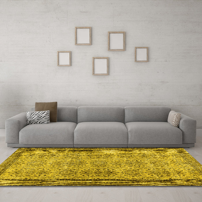 Machine Washable Abstract Yellow Contemporary Rug in a Living Room, wshcon488yw