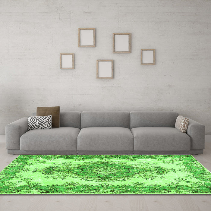 Machine Washable Abstract Green Contemporary Area Rugs in a Living Room,, wshcon492grn
