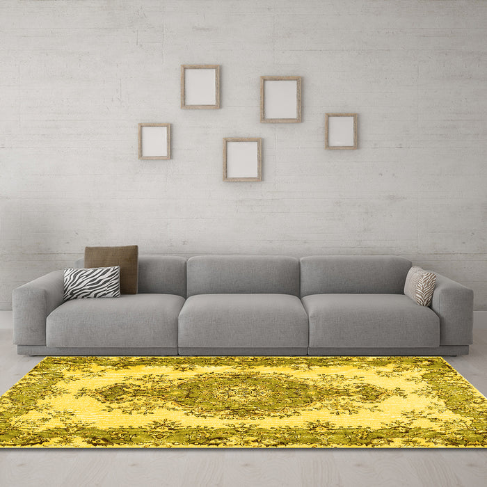 Machine Washable Abstract Yellow Contemporary Rug in a Living Room, wshcon492yw