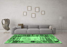 Machine Washable Patchwork Emerald Green Transitional Area Rugs in a Living Room,, wshcon501emgrn
