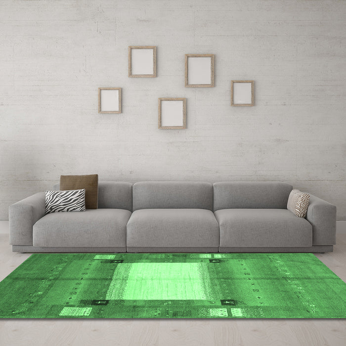 Machine Washable Abstract Emerald Green Contemporary Area Rugs in a Living Room,, wshcon504emgrn