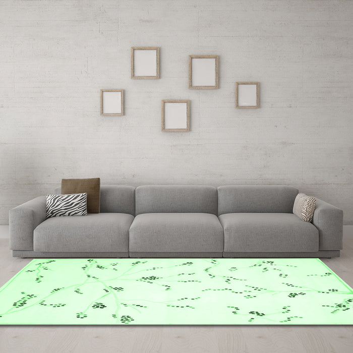 Machine Washable Solid Emerald Green Modern Area Rugs in a Living Room,, wshcon505emgrn