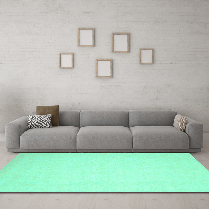 Machine Washable Solid Turquoise Modern Area Rugs in a Living Room,, wshcon511turq