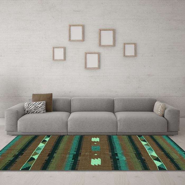 Machine Washable Oriental Turquoise Traditional Area Rugs in a Living Room,, wshcon513turq