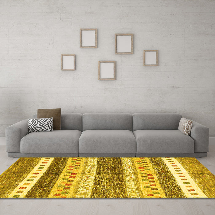 Machine Washable Abstract Yellow Contemporary Rug in a Living Room, wshcon514yw