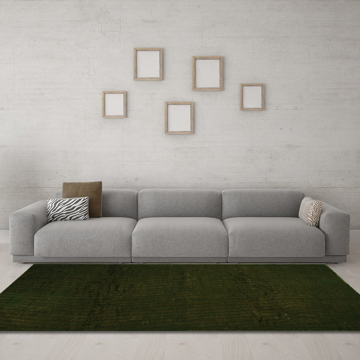 Machine Washable Abstract Green Contemporary Area Rugs in a Living Room,, wshcon519grn