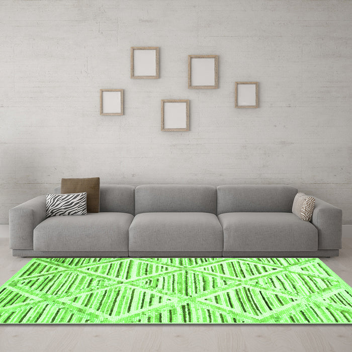 Machine Washable Abstract Green Contemporary Area Rugs in a Living Room,, wshcon520grn