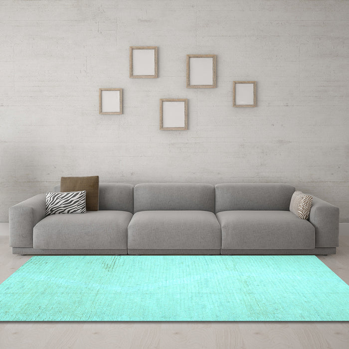 Machine Washable Solid Light Blue Modern Rug in a Living Room, wshcon523lblu
