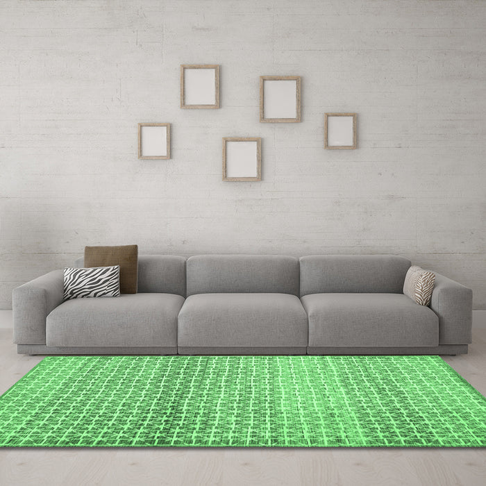 Machine Washable Abstract Emerald Green Contemporary Area Rugs in a Living Room,, wshcon525emgrn