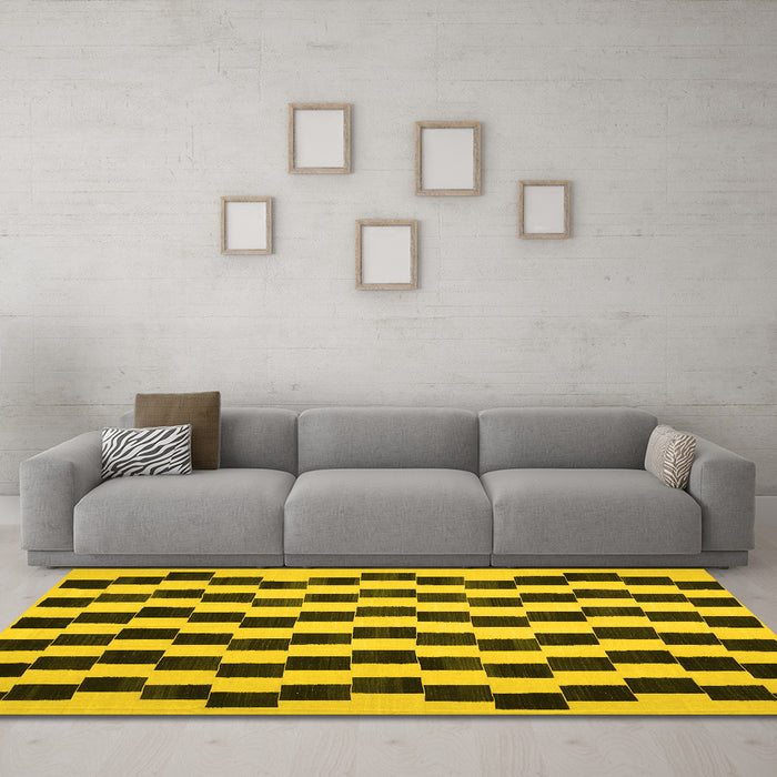 Machine Washable Abstract Yellow Contemporary Rug in a Living Room, wshcon526yw