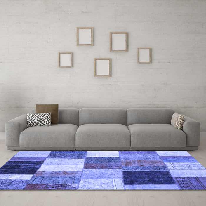 Machine Washable Patchwork Blue Transitional Rug in a Living Room, wshcon527blu