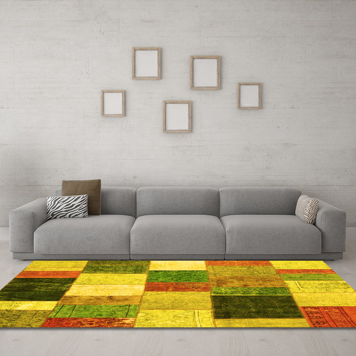 Machine Washable Patchwork Yellow Transitional Rug in a Living Room, wshcon527yw