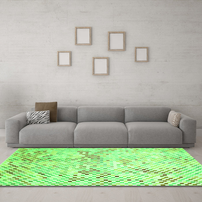 Machine Washable Abstract Green Contemporary Area Rugs in a Living Room,, wshcon528grn