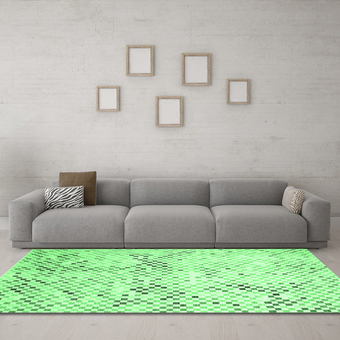 Machine Washable Abstract Emerald Green Contemporary Area Rugs in a Living Room,, wshcon528emgrn