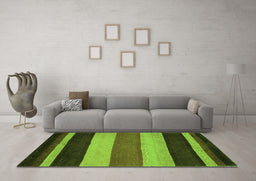 Machine Washable Abstract Green Contemporary Area Rugs in a Living Room,, wshcon530grn