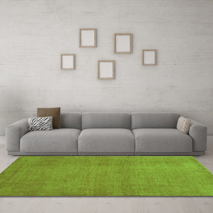 Machine Washable Abstract Green Contemporary Area Rugs in a Living Room,, wshcon536grn
