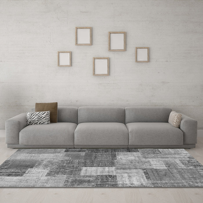 Machine Washable Patchwork Gray Transitional Rug in a Living Room,, wshcon541gry