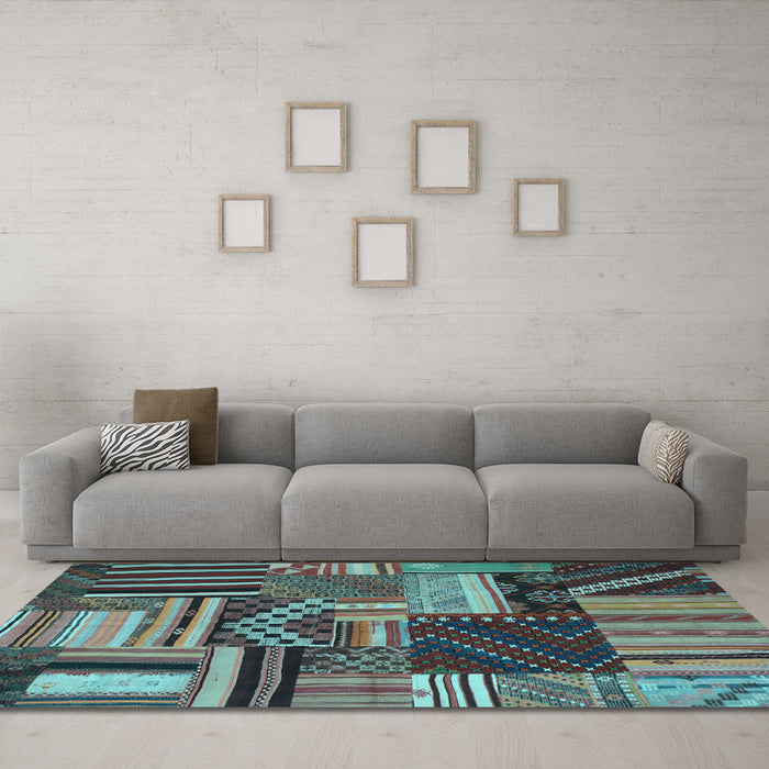 Machine Washable Patchwork Light Blue Transitional Rug in a Living Room, wshcon542lblu