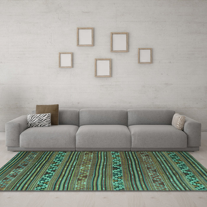 Machine Washable Oriental Turquoise Traditional Area Rugs in a Living Room,, wshcon543turq