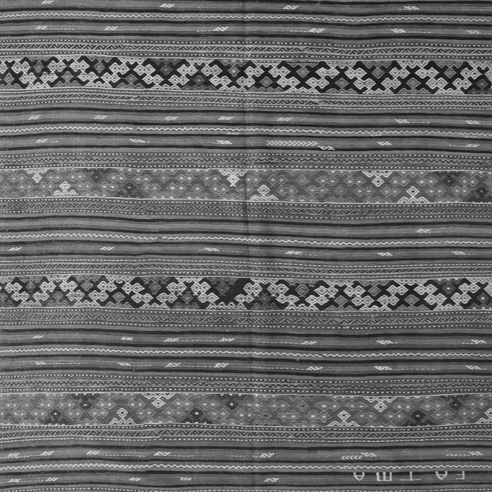 Serging Thickness of Machine Washable Oriental Gray Traditional Rug, wshcon543gry